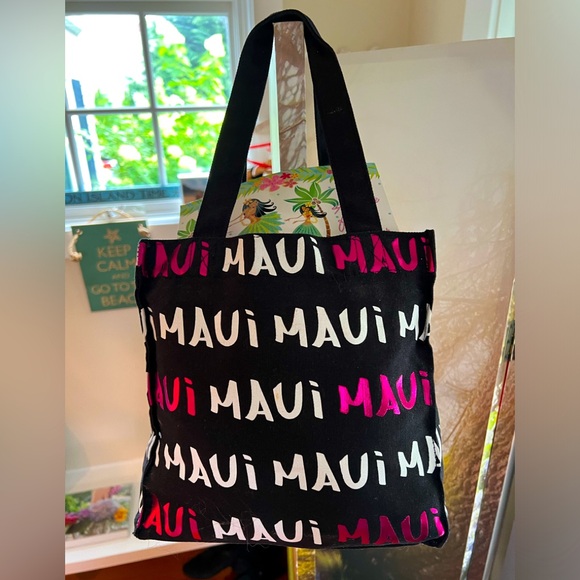 Handbags - MAUI Canvas Small Tote Bag 🌺